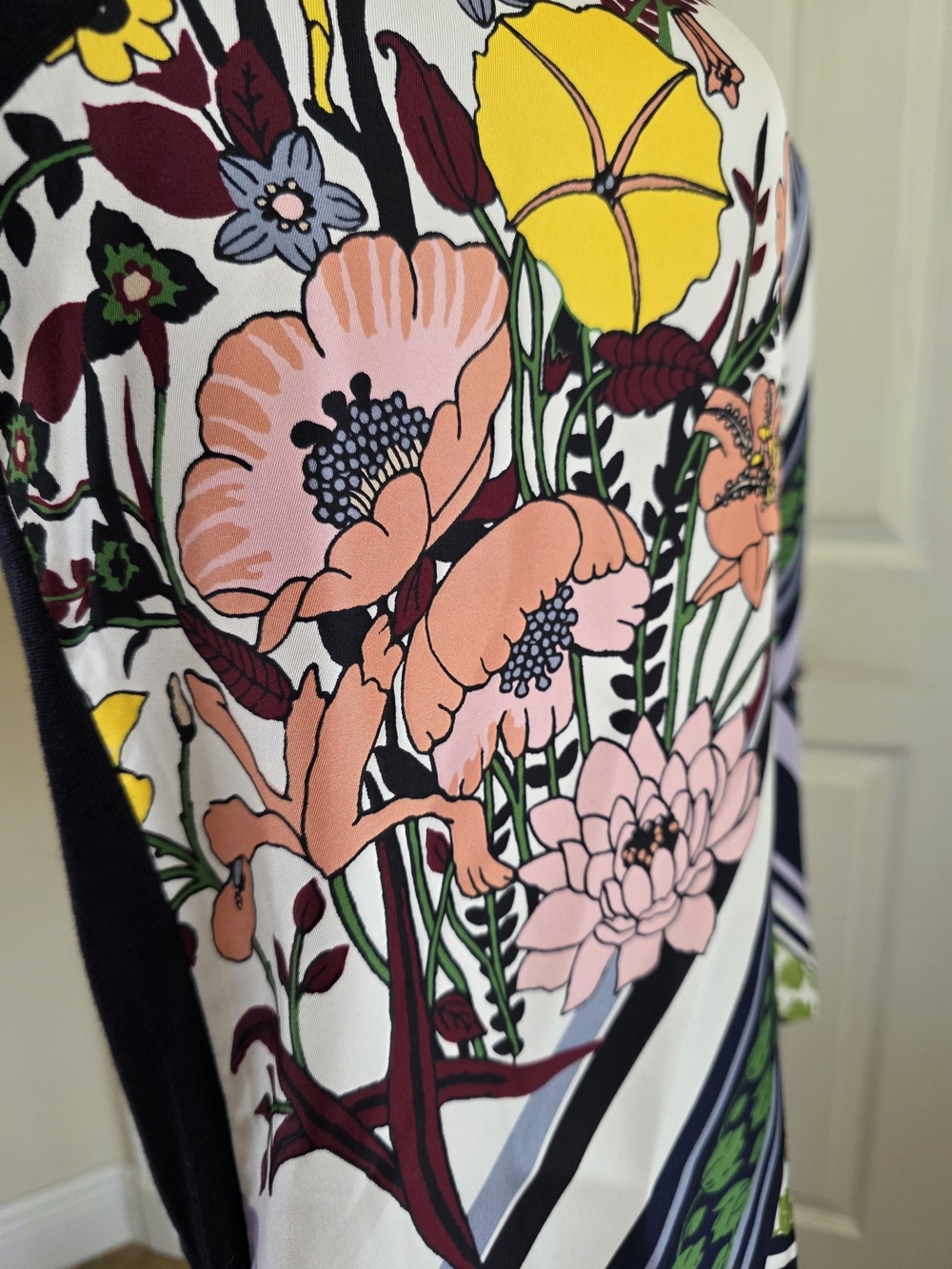Tory Burch Silk & Wool Floral Mixed Print Top SZ Large - Picture 8 of 15